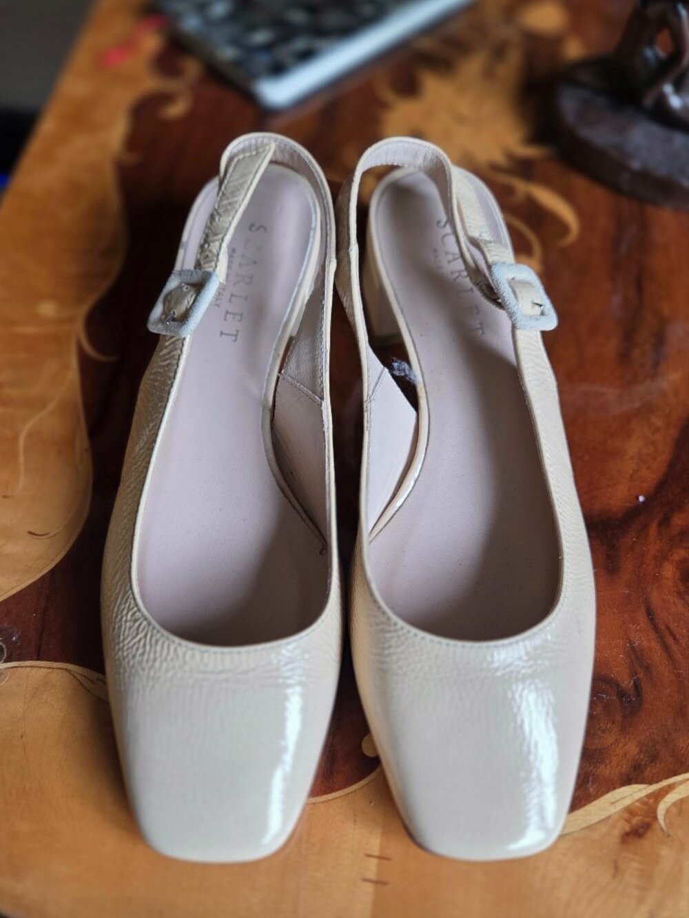 Amazing Scarlett nude patent leather sling back